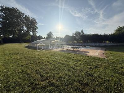 Maison - 177 m² - 7 pièces