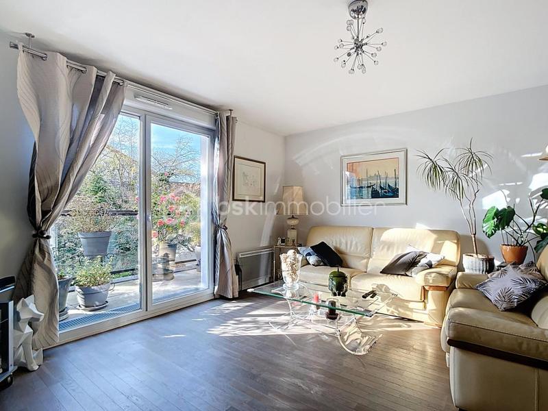 Appartement - 81 m² - 4 pièces