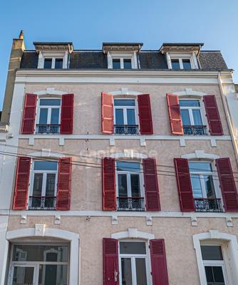 Immeuble - 276 m² - 12 pièces