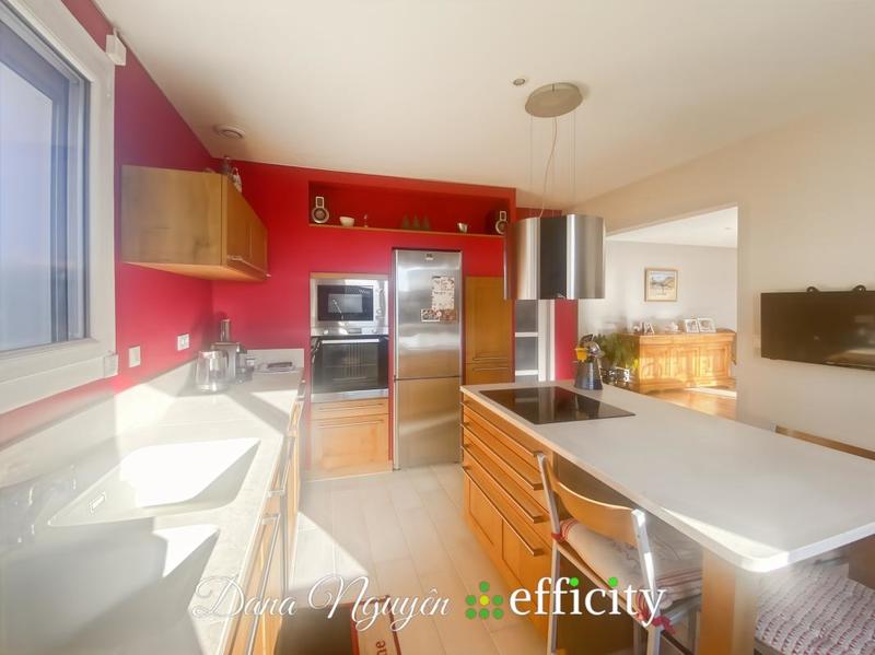 Villa - 171 m² - 8 pièces