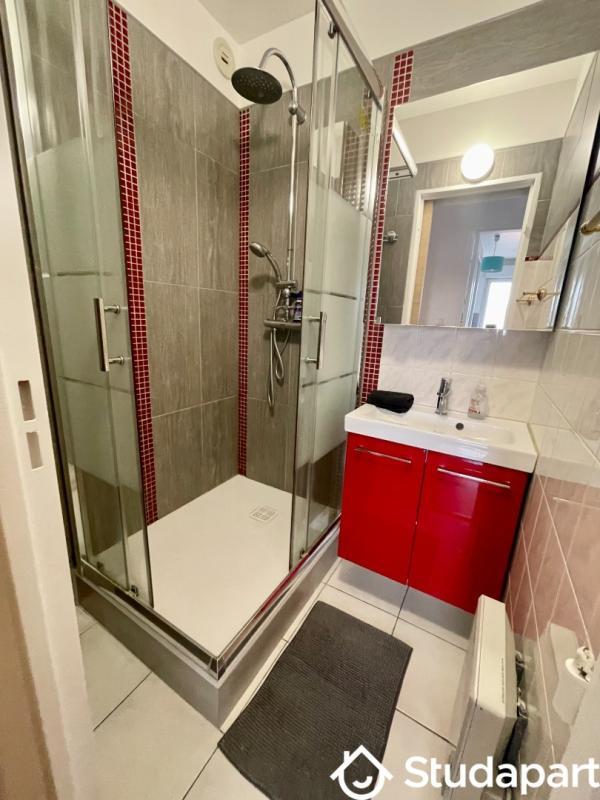 Chambre - 9 m² - 1 pièce