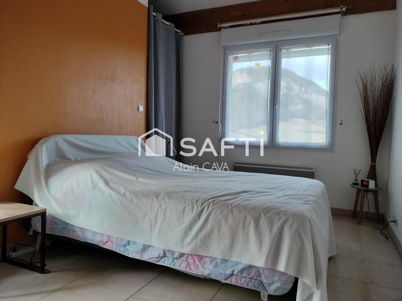 Maison - 217 m² - 7 pièces