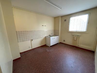 Appartement - 79 m² - 2 pièces