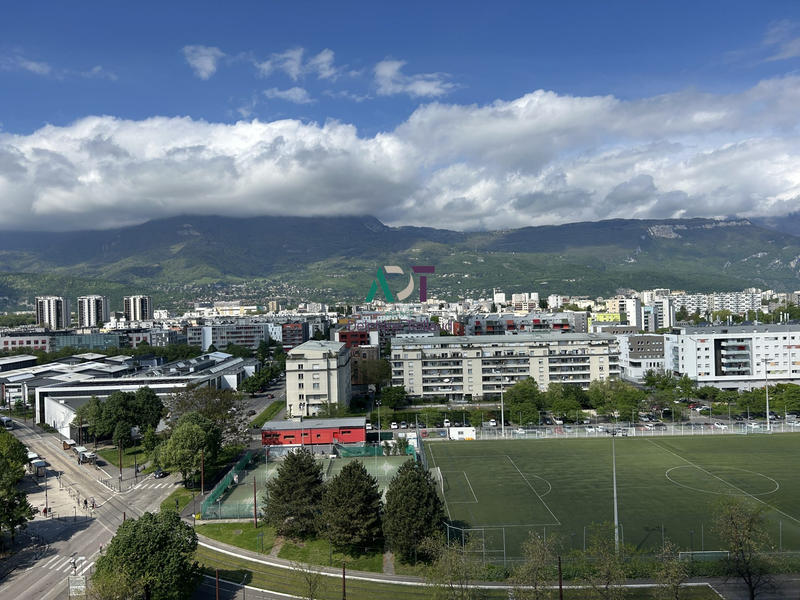 Appartement - 110 m² - 6 pièces