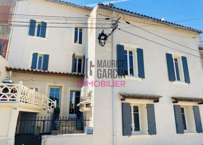 Maison - 165 m² - 8 pièces