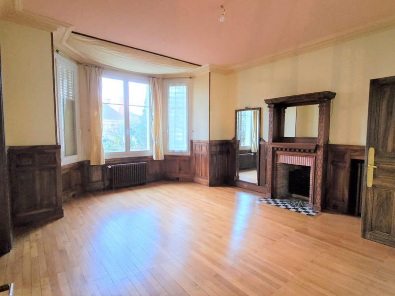 Maison de ville - 176 m² - 10 pièces