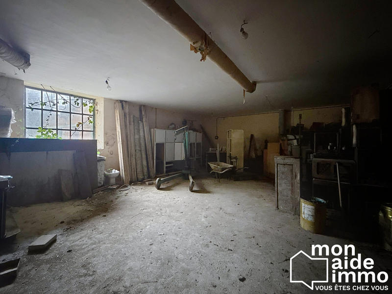 Maison ancienne - 990 m² - 15 pièces