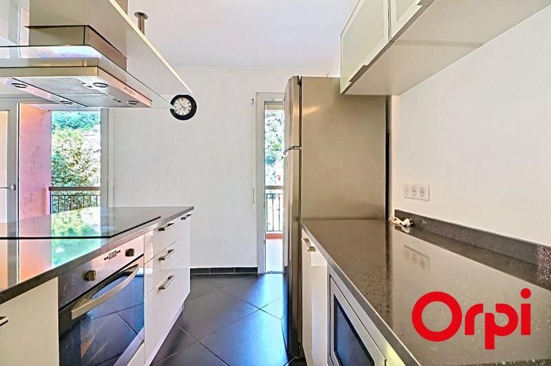 Appartement - 74 m² - 3 pièces