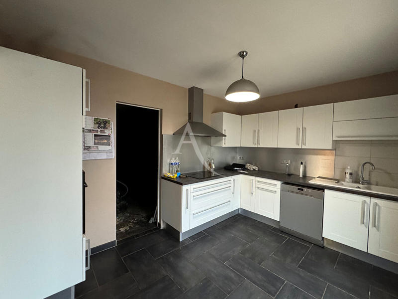 Maison - 97 m² - 4 pièces