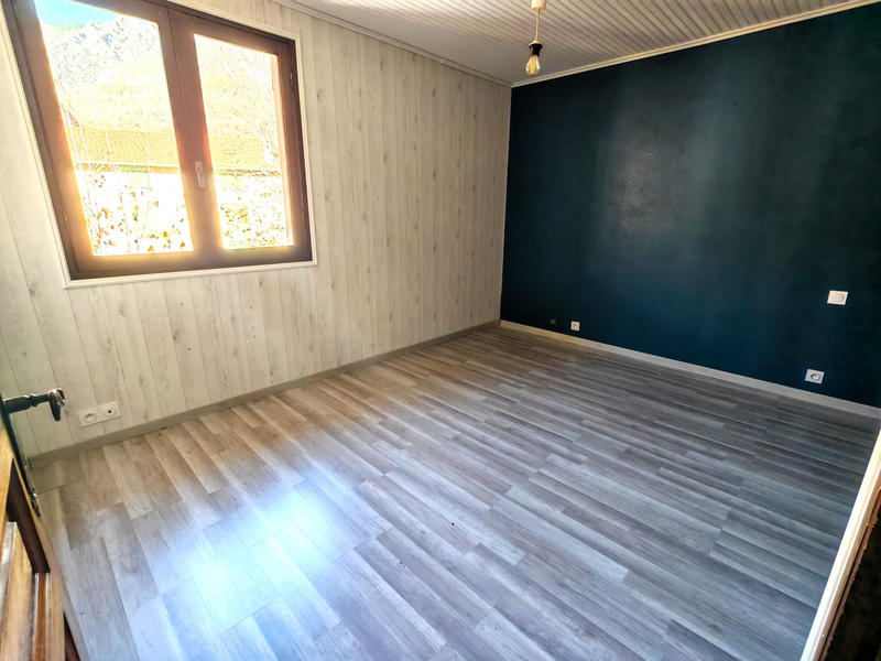 Appartement - 105 m² - 4 pièces