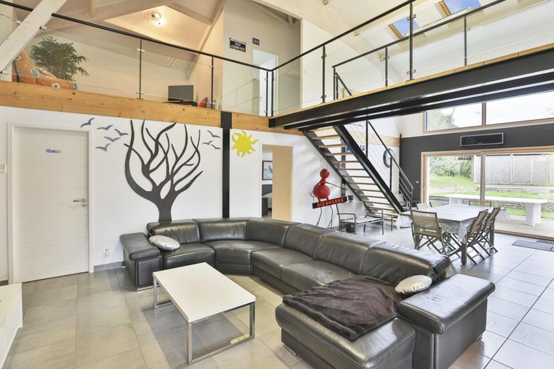 Maison - 177 m² - 7 pièces