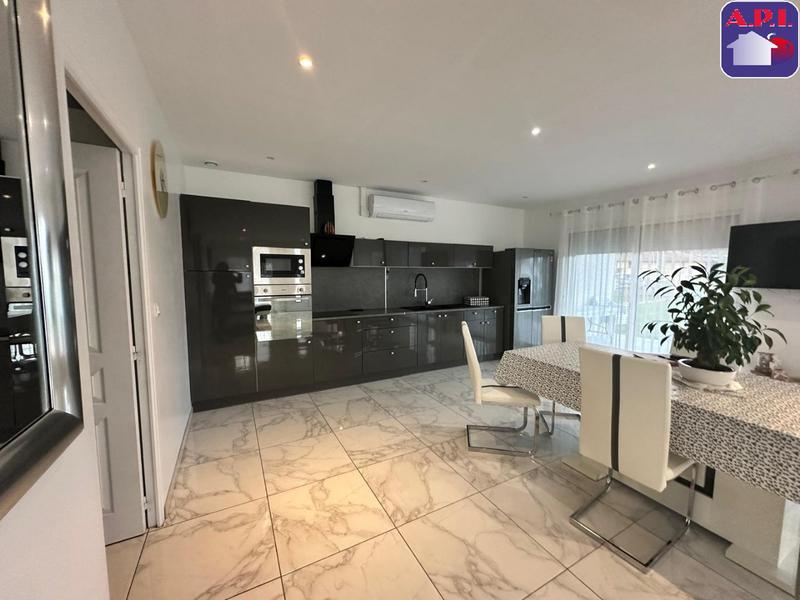 Maison - 120 m² - 4 pièces