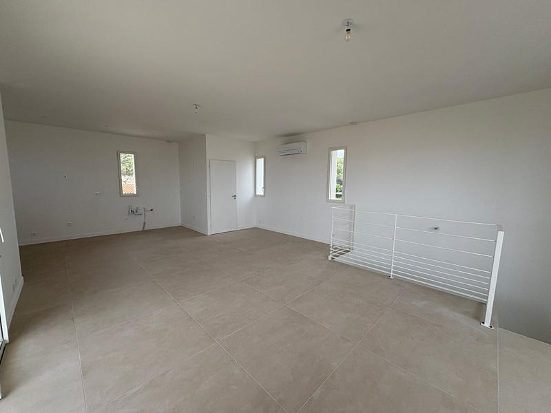 Maison - 100 m² - 3 pièces