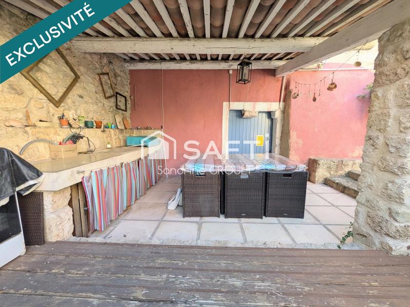 Maison - 230 m² - 10 pièces