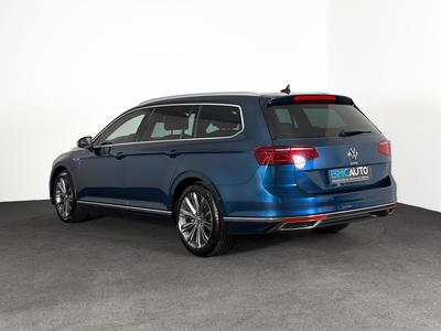 Volkswagen Passat Sw R-Line Gte 218ch Dsg Hybride Rechargeable Ja18p Regul Acc Camera Iq.Light Gps