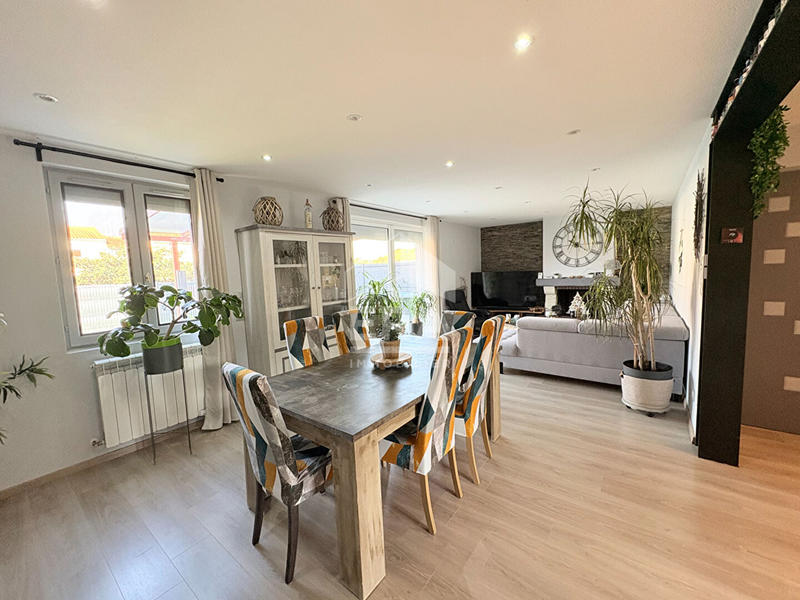 Maison - 101 m² - 4 pièces