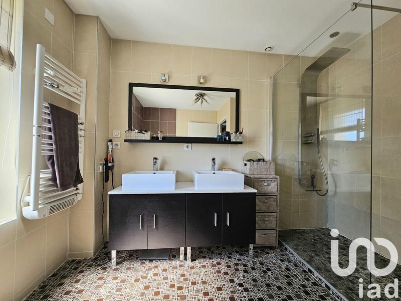 Maison - 162 m² - 5 pièces