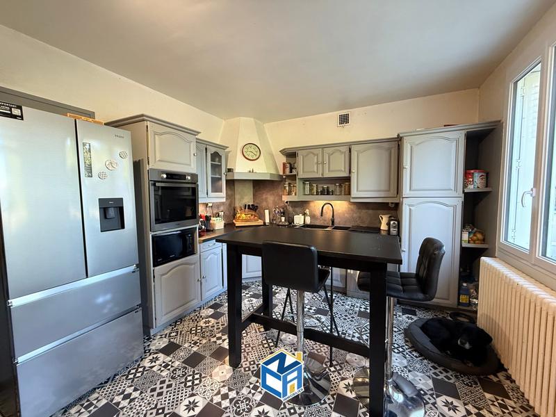 Maison - 175 m² - 6 pièces