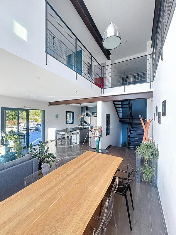 Villa - 150 m² - 6 pièces