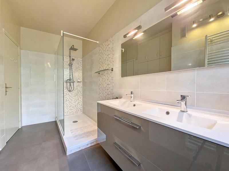 Appartement - 142 m² - 5 pièces