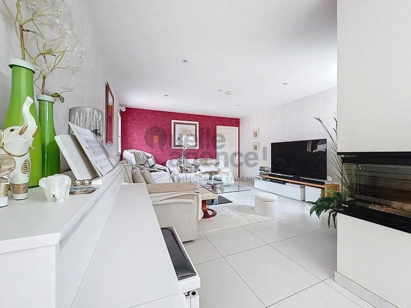 Maison - 164 m² - 7 pièces