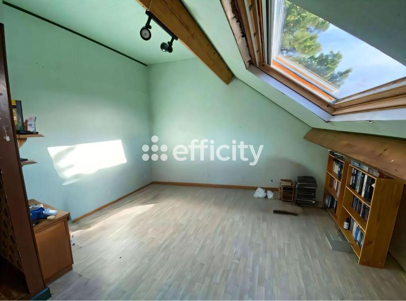 Maison - 175 m² - 8 pièces