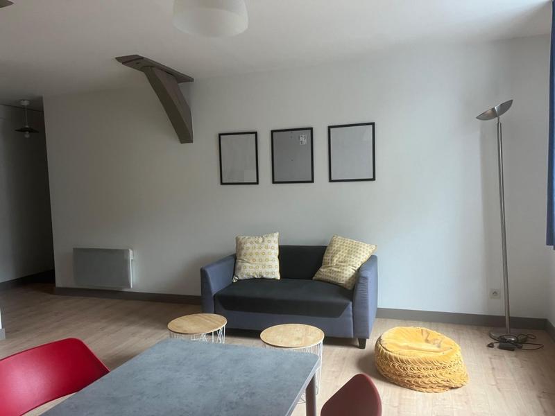 Studio - 46 m² - 1 pièce