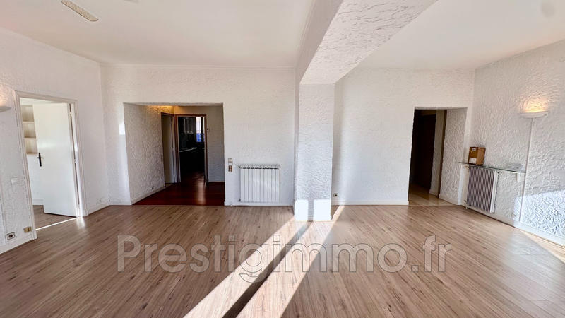 Appartement - 111 m² - 4 pièces