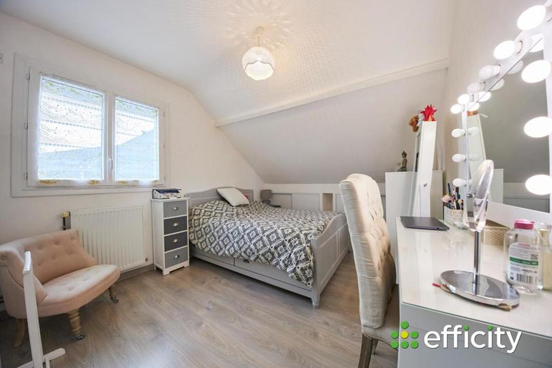 Maison - 110 m² - 6 pièces