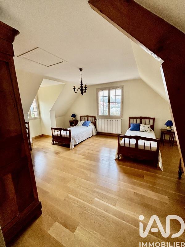 Maison - 153 m² - 7 pièces