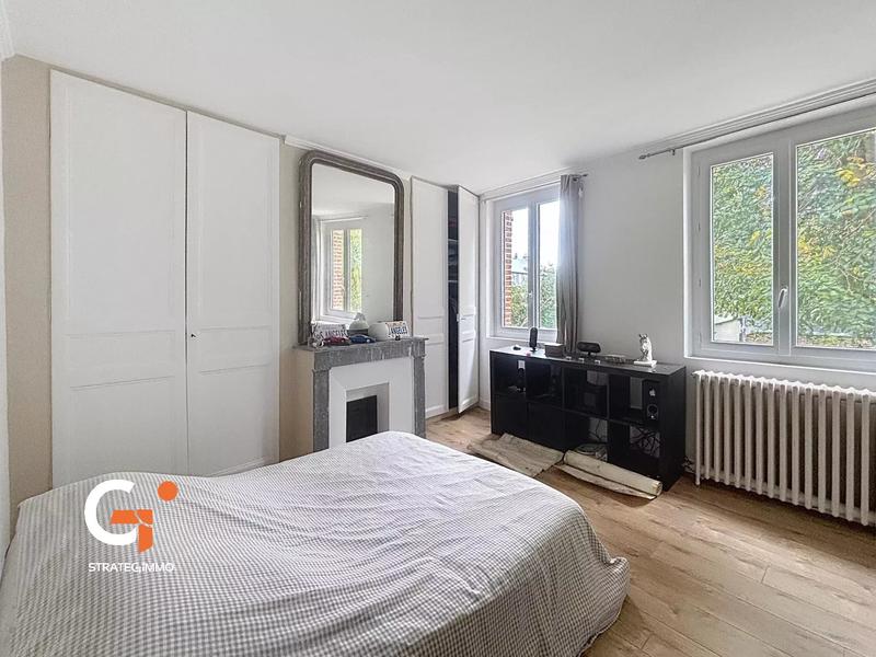 Immeuble mixte - 412 m² - 7 pièces