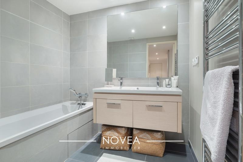 Appartement - 94 m² - 4 pièces