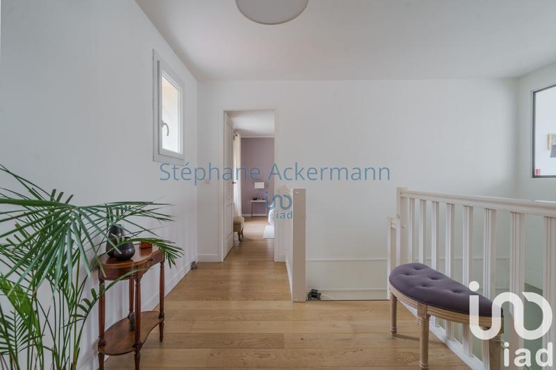 Maison - 163 m² - 7 pièces