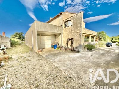 Maison - 524 m² - 12 pièces