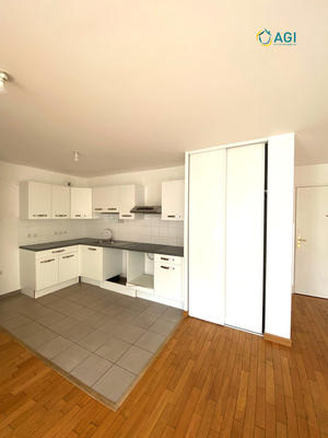 Appartement - 79 m² - 4 pièces