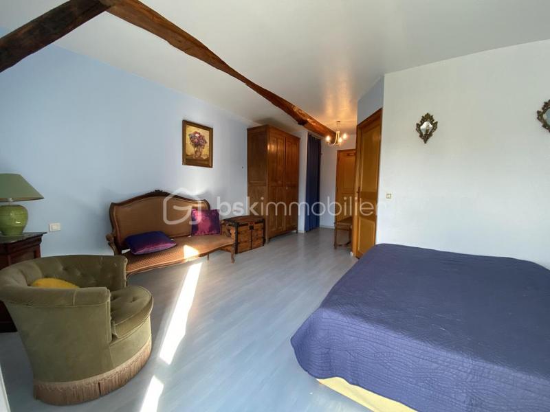 Corps de ferme - 200 m² - 7 pièces