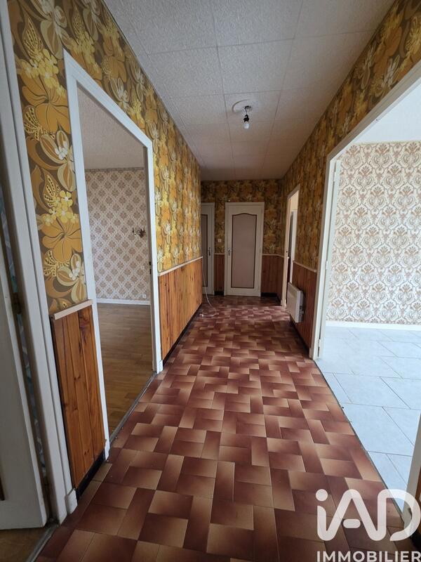 Maison - 127 m² - 8 pièces