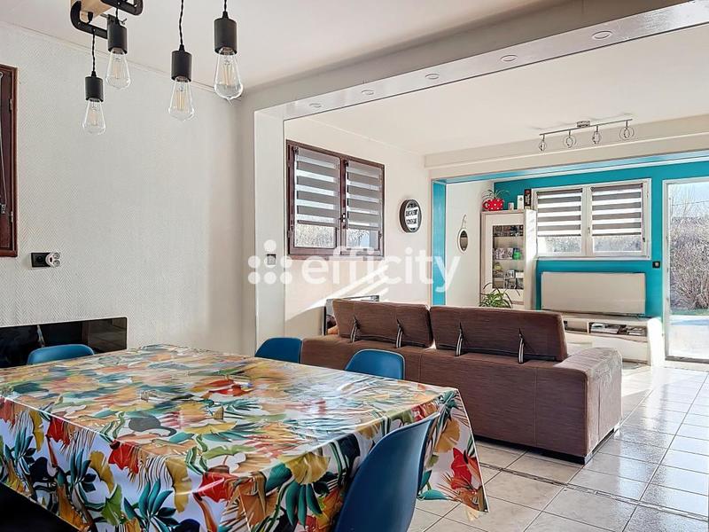 Appartement - 75 m² - 3 pièces