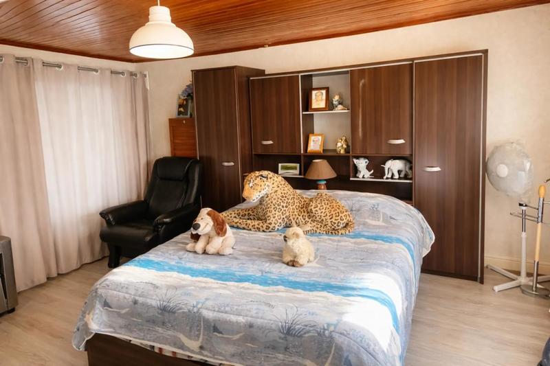 Maison - 180 m² - 7 pièces