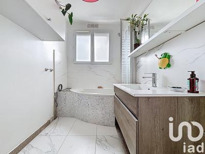 Appartement - 84 m² - 4 pièces