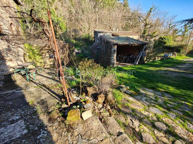 Maison en pierre - 250 m² - 9 pièces