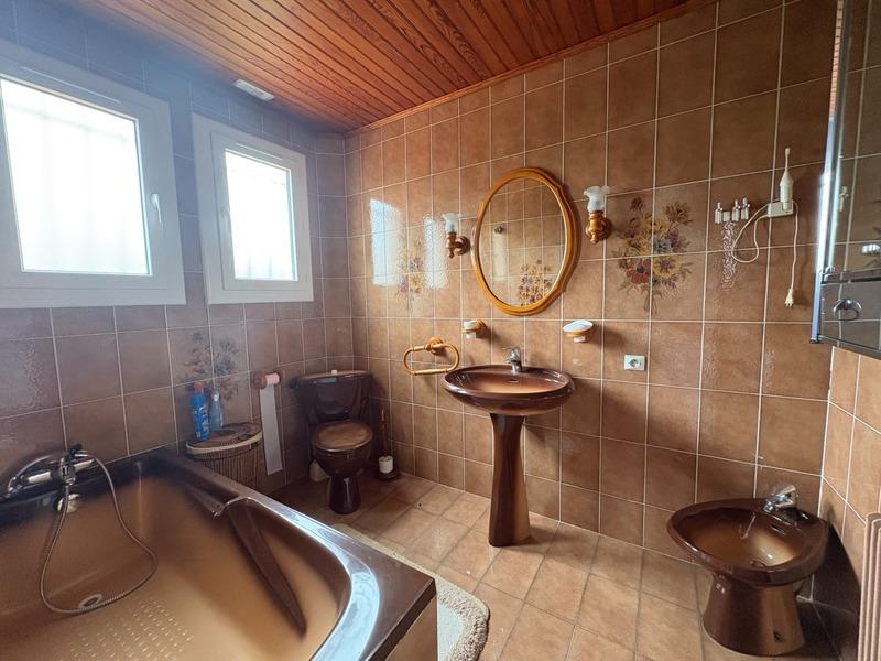 Maison - 98 m² - 5 pièces