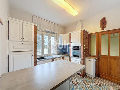 Maison bourgeoise - 172 m² - 10 pièces