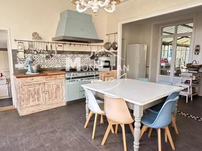 Maison de maîtres - 287 m² - 8 pièces