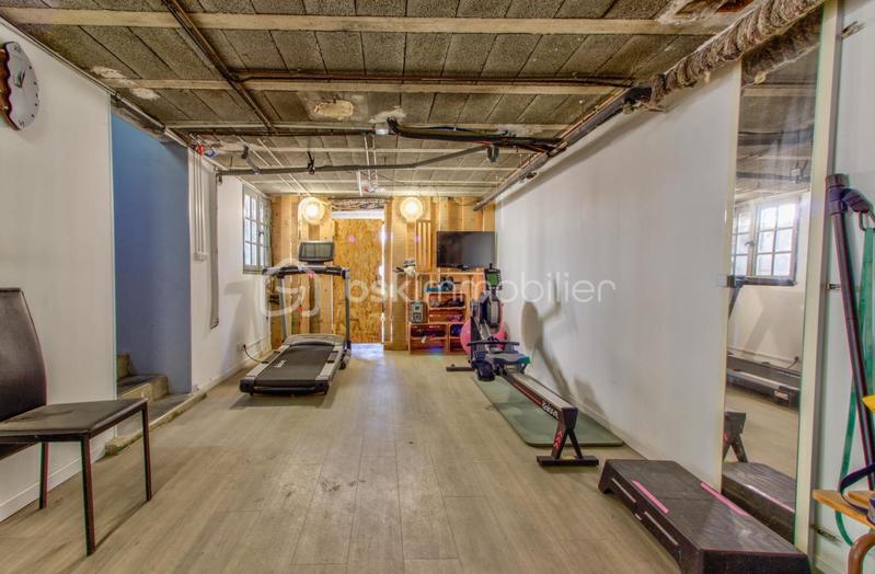 Maison traditionnelle - 142 m² - 6 pièces