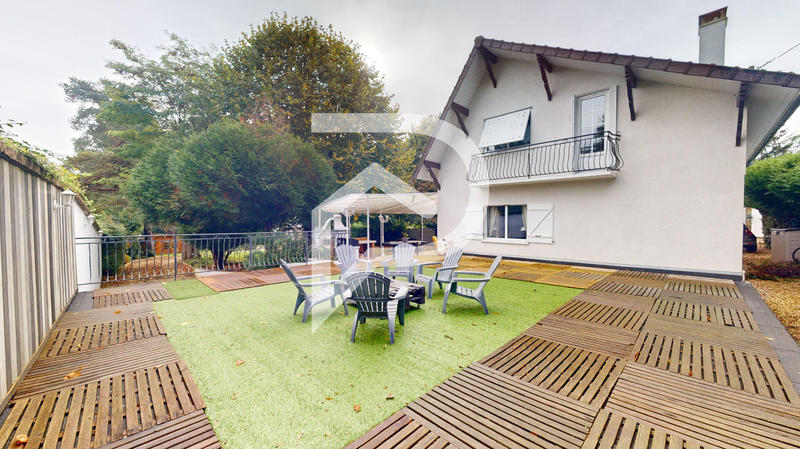 Maison - 120 m² - 5 pièces