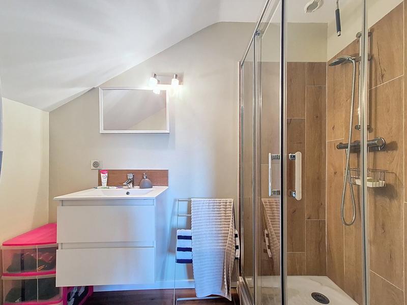 Maison contemporaine - 212 m² - 6 pièces