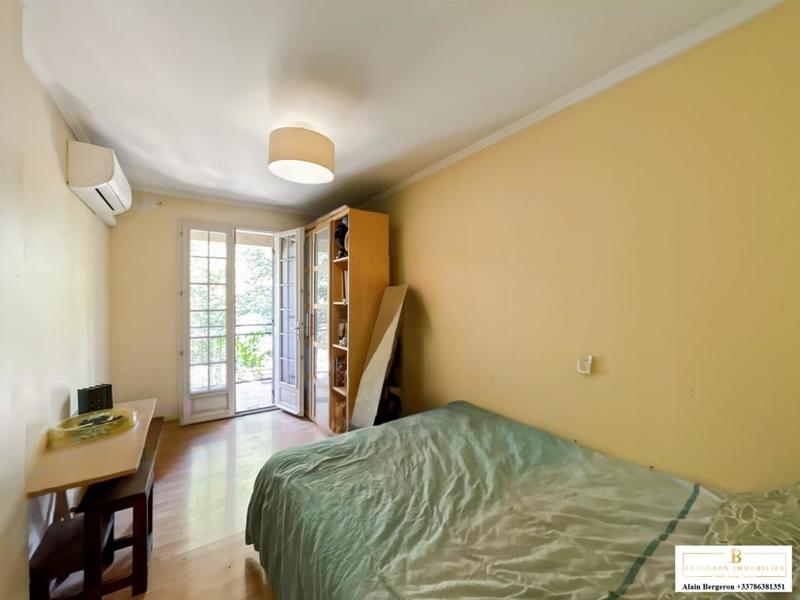 Maison - 98 m² - 4 pièces