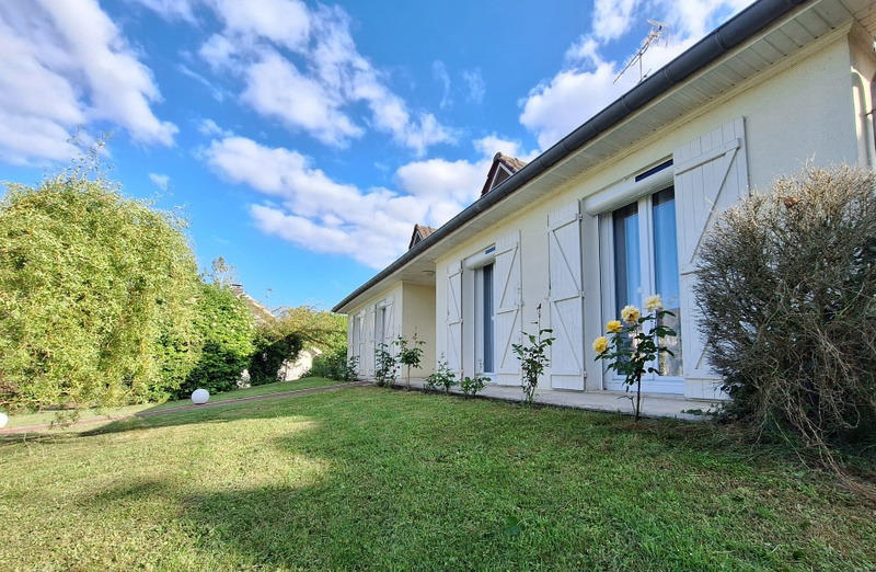 Maison - 121 m² - 5 pièces