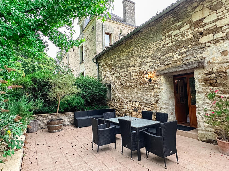 Demeure - 450 m² - 10 pièces